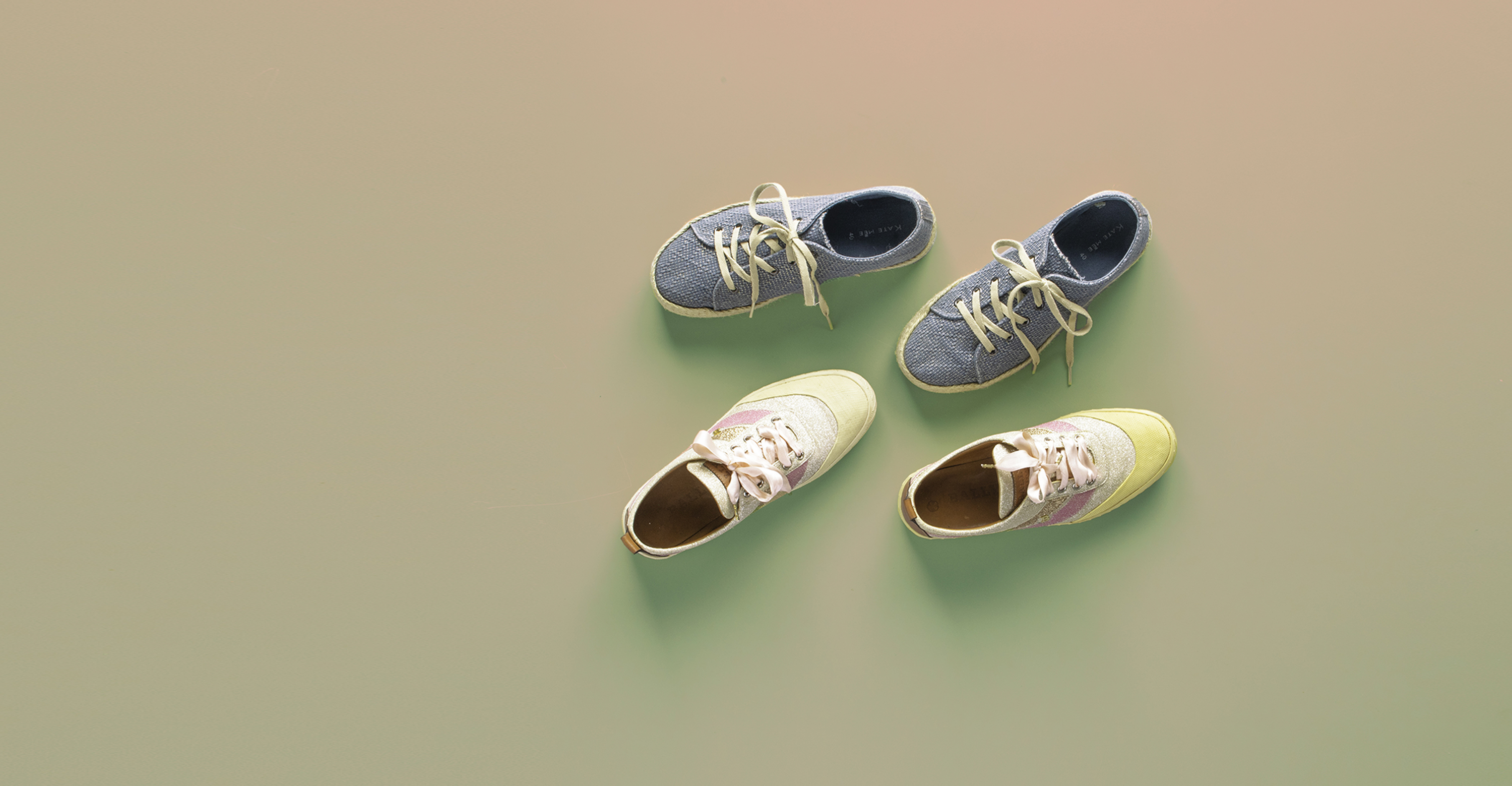 Sneakers_HEADER_GEO_3 Sneakers_HEADER_GEO_3