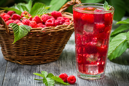 raspberries juice