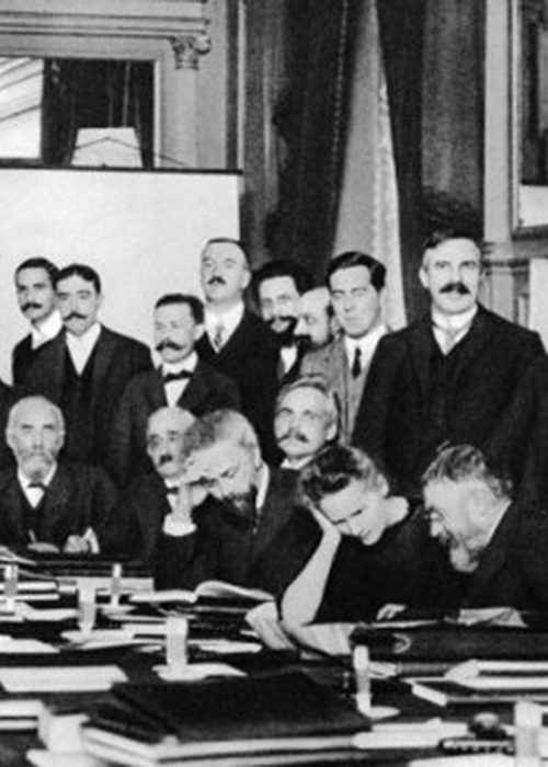 Solvay-Council-of-Physics-1911-Belgium-Solvay-All-rights-reserved-500x700