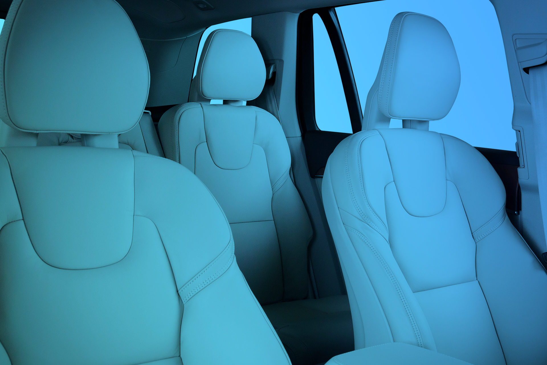 car-seats-with-blue-light car-seats-with-blue-light