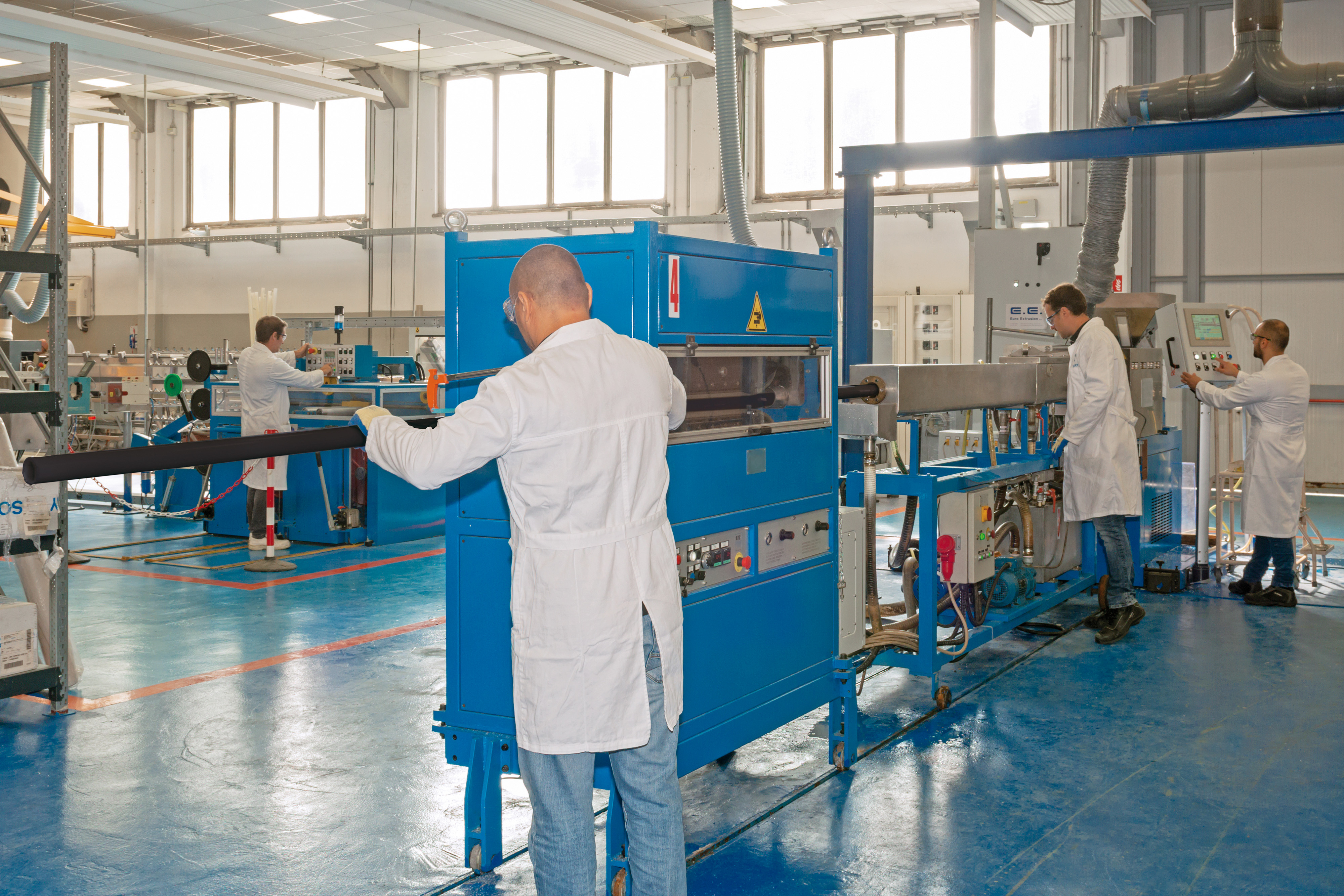 Thermoforming Ryton.jpg Thermoforming Ryton.jpg